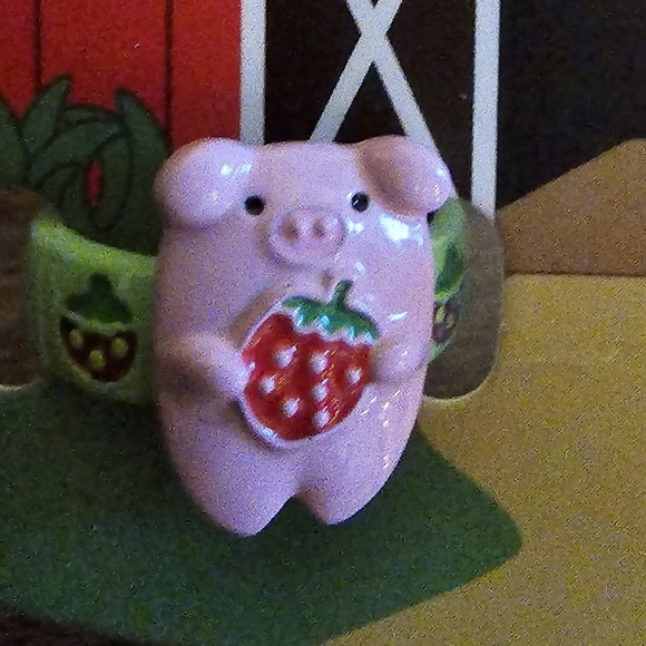 Farm Animals Rings Set Of 3 Cow Pig Bear With Strawberries NEW Sweet Society 7 - Picture 9 of 10